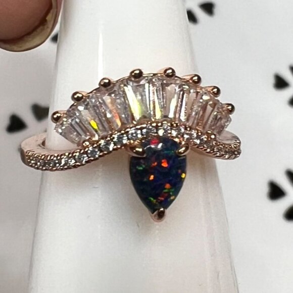 Ring Bomb Party Ring, #4154 ,NWOT, size 7, green gemstone rose gold band - Picture 3 of 6